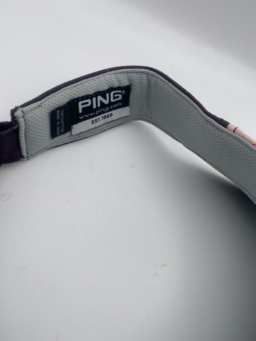 PING Argyle Golf Visor in Burgundy and Pink - Picture 5 of 6